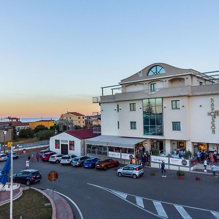 Hotel Napoleon Torre Melissa Eksteriør billede