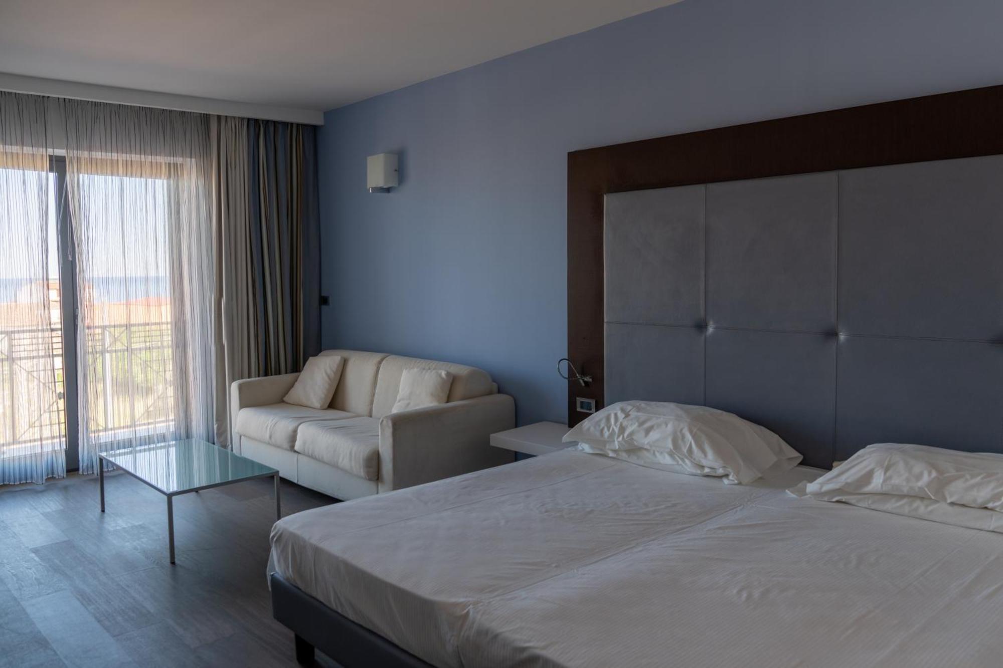 Hotel Napoleon Torre Melissa Eksteriør billede
