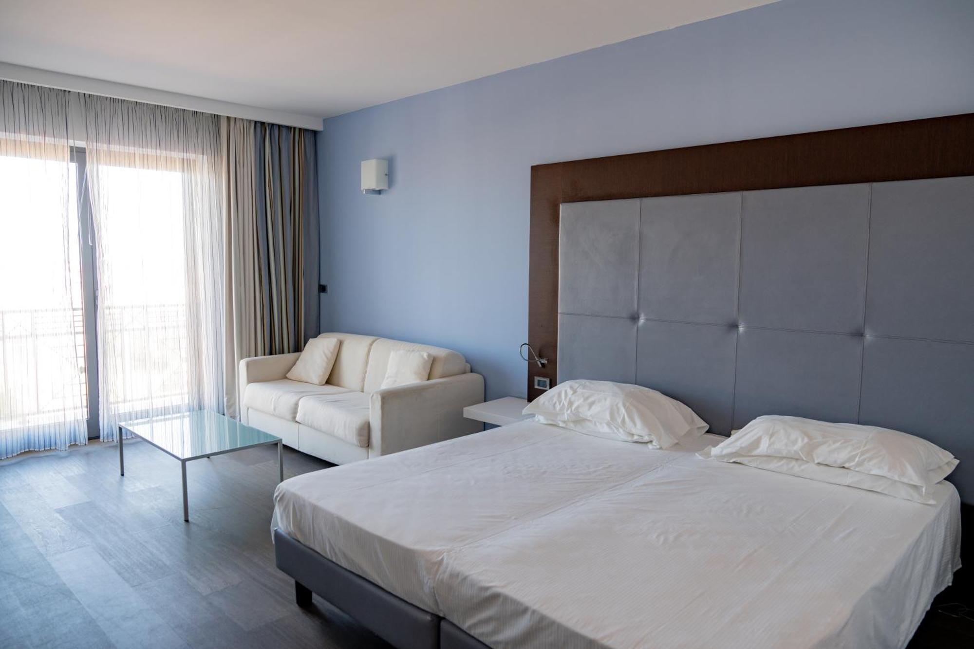 Hotel Napoleon Torre Melissa Eksteriør billede