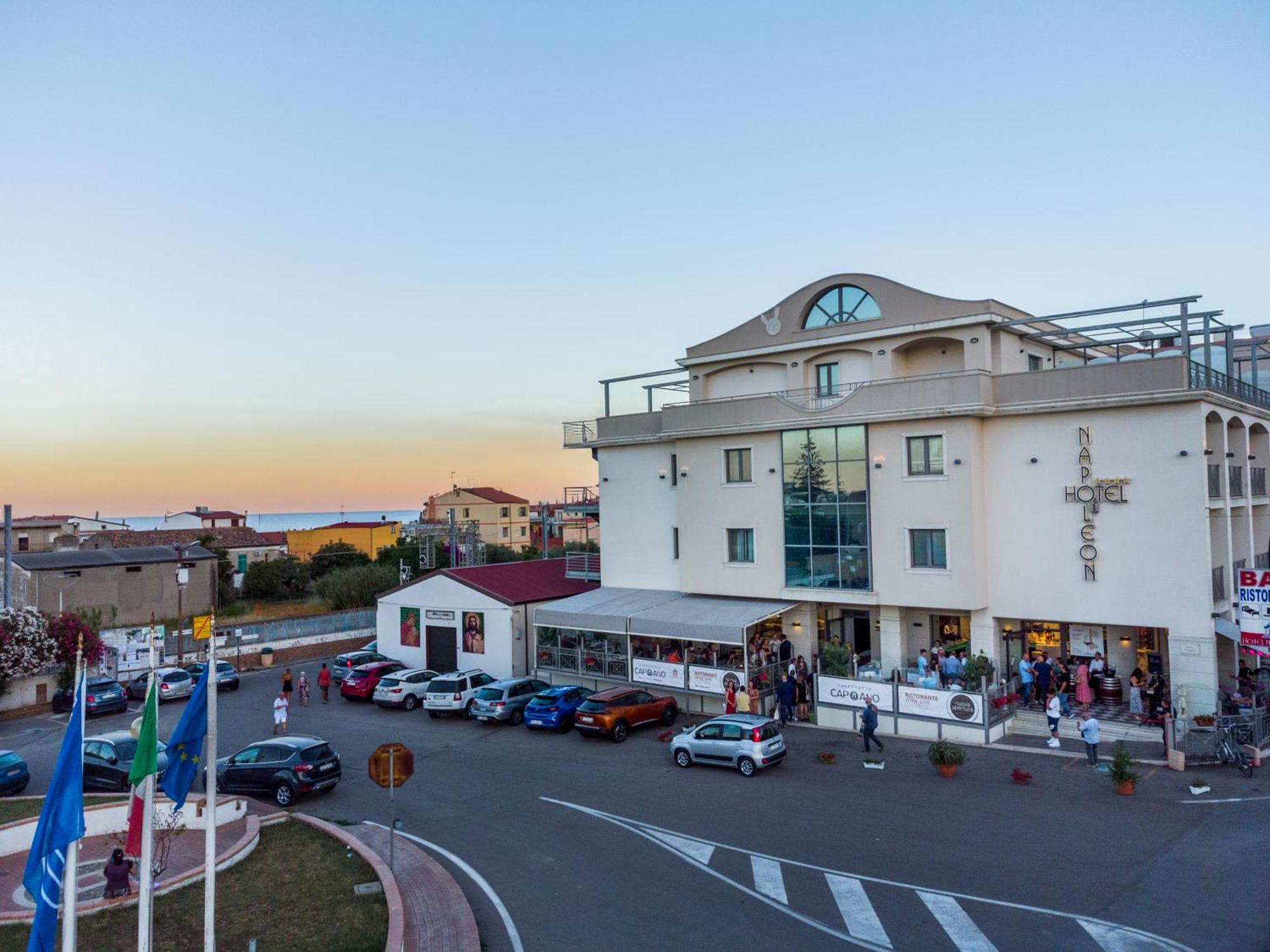 Hotel Napoleon Torre Melissa Eksteriør billede