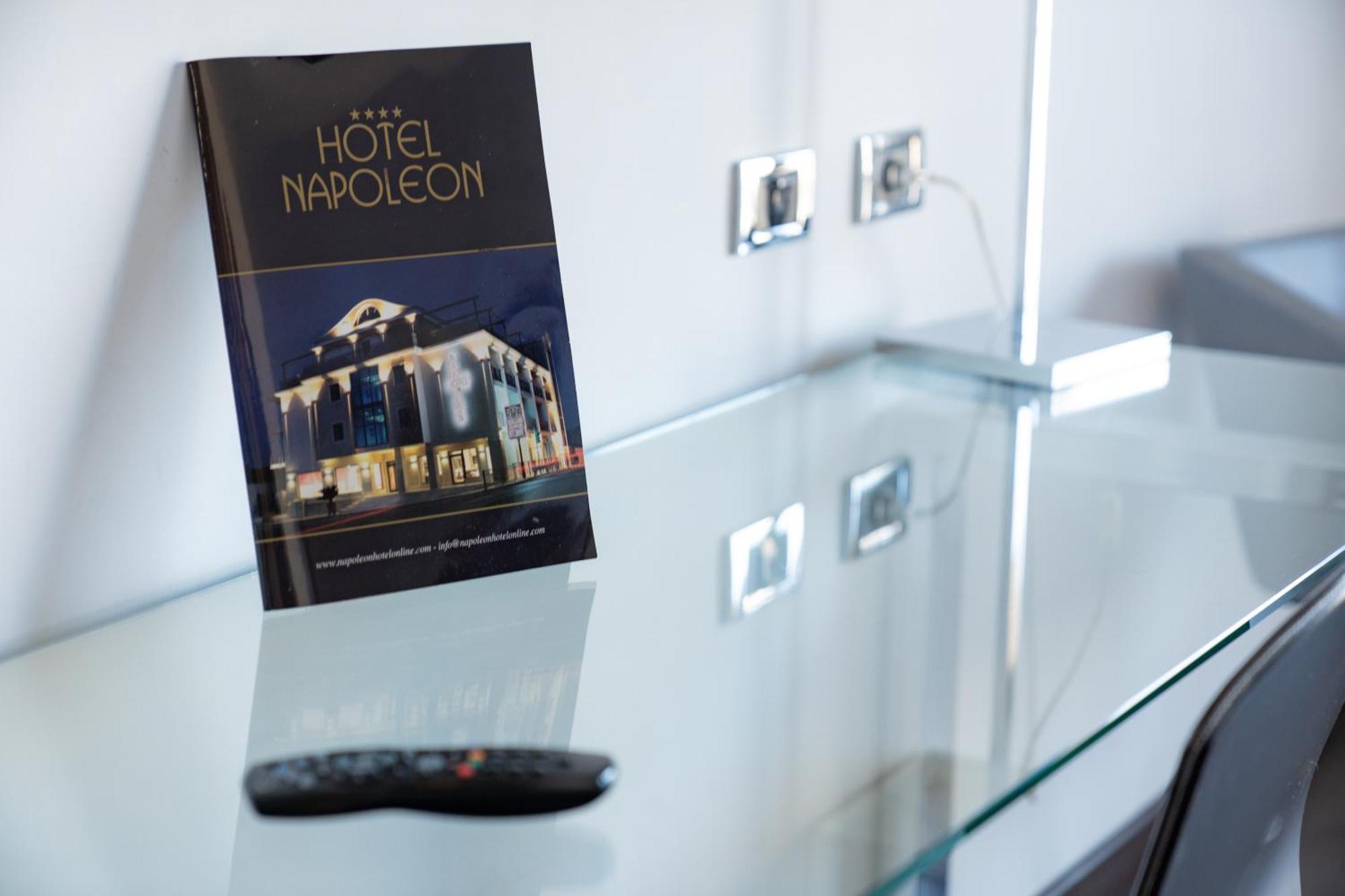 Hotel Napoleon Torre Melissa Eksteriør billede