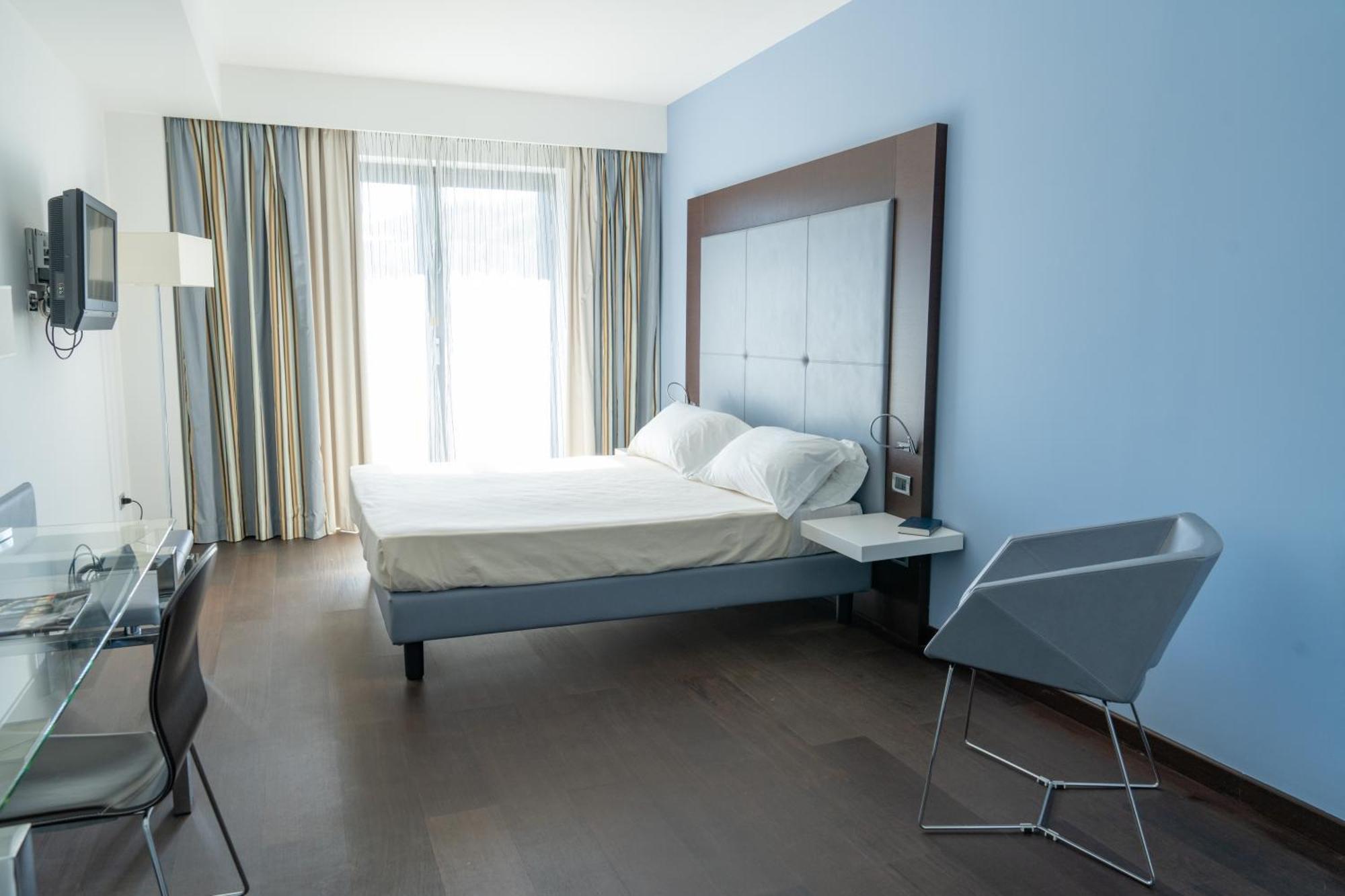 Hotel Napoleon Torre Melissa Eksteriør billede