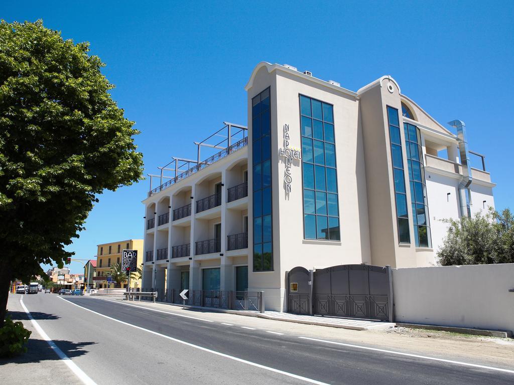 Hotel Napoleon Torre Melissa Eksteriør billede